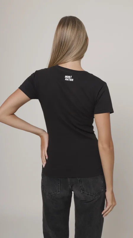 LADIES FASHION FITTED T-SHIRT