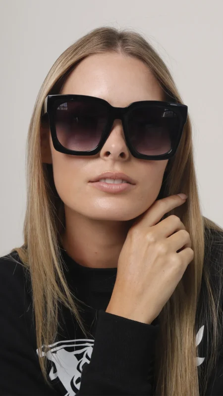 FASHION SUNGLASSES
