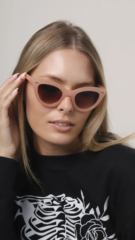 FASHION SUNGLASSES