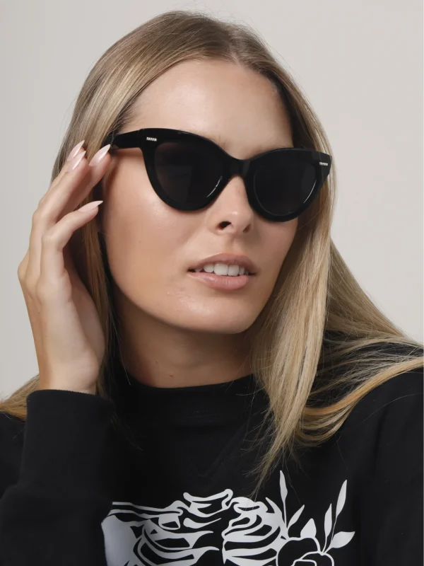 FASHION SUNGLASSES
