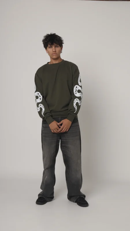 UNISEX STATEMENT PRINT SWEATER