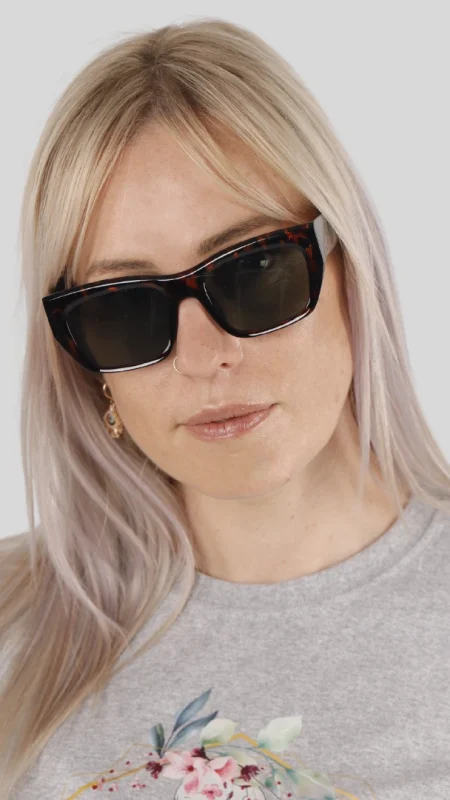 phoenix-and-the-llama-monroe-sunglasses-tortoise-shell-gloss3